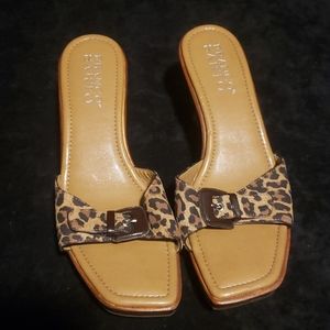 Womens Low Heeled Leopard Print Sandals